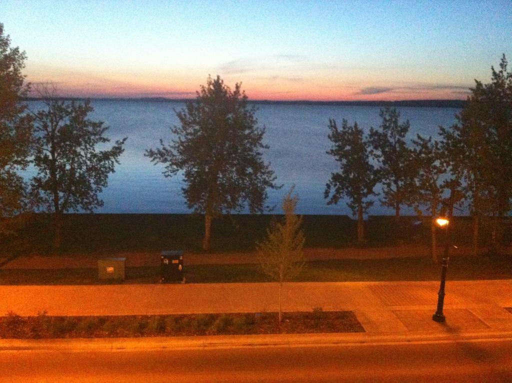 Raccoon Lodge Motel Sylvan Lake Zewnętrze zdjęcie