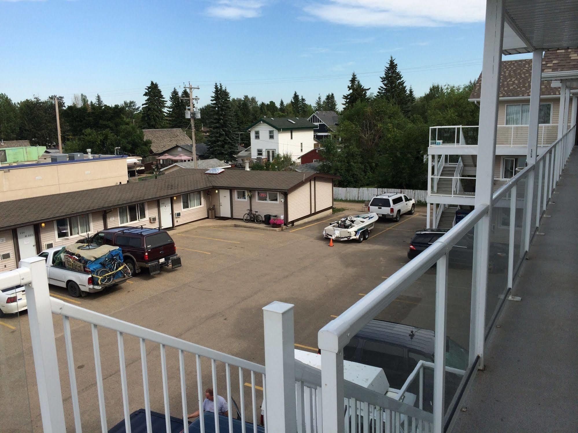 Raccoon Lodge Motel Sylvan Lake Zewnętrze zdjęcie